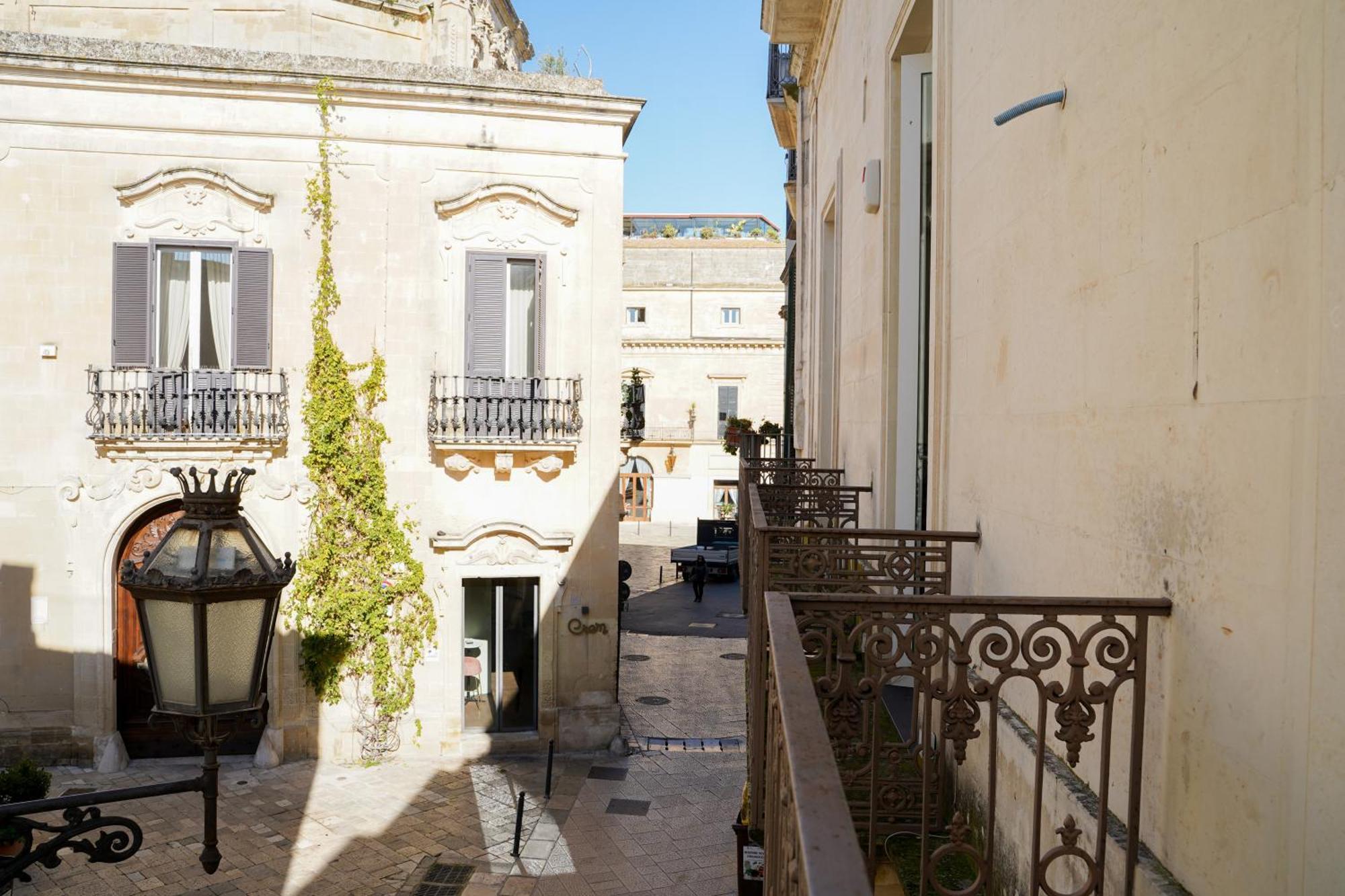 Suite Home D'Aragona Lecce Eksteriør billede