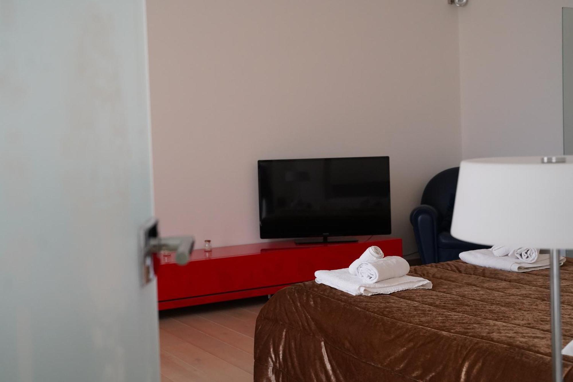 Suite Home D'Aragona Lecce Eksteriør billede