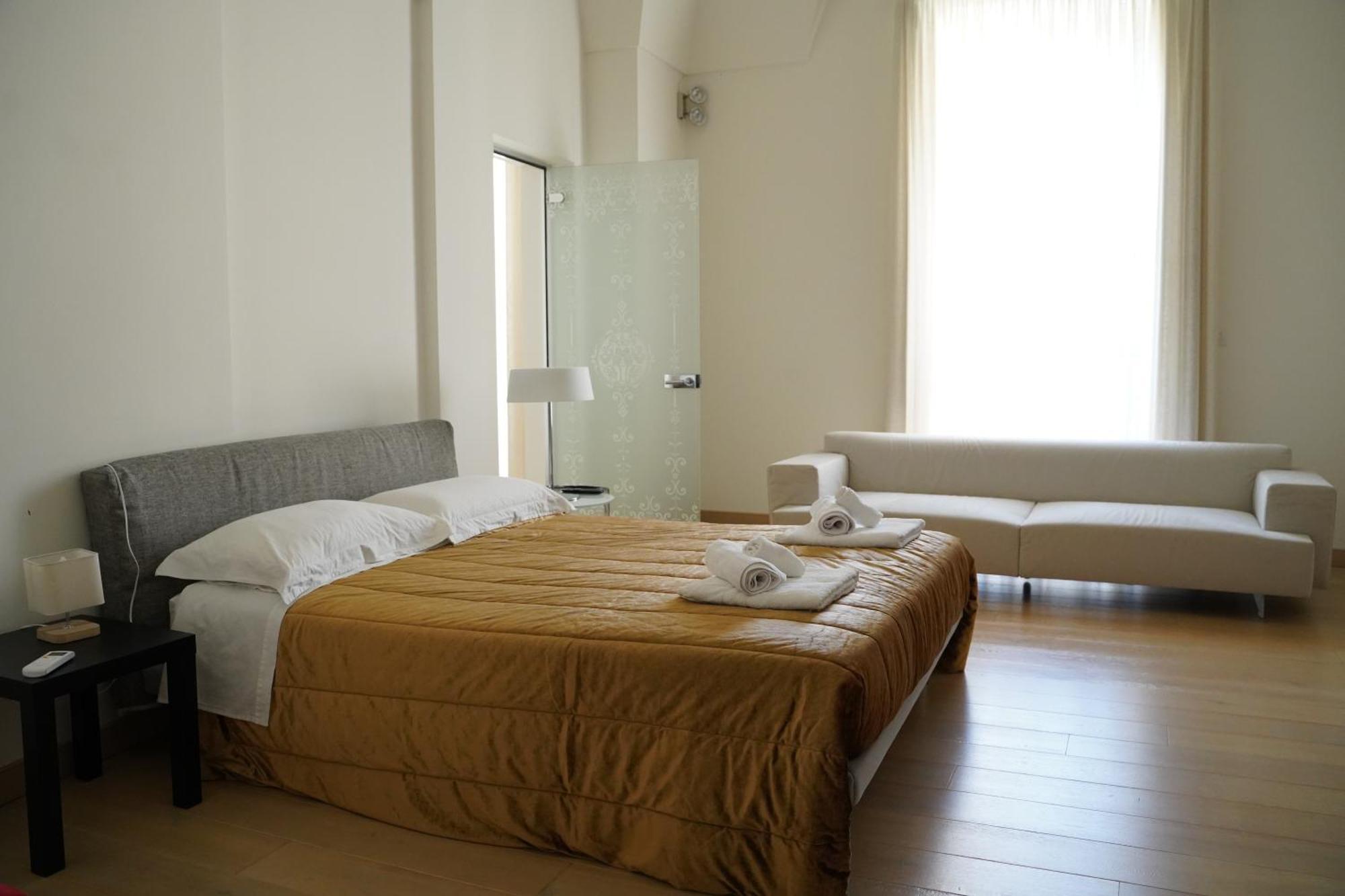 Suite Home D'Aragona Lecce Eksteriør billede
