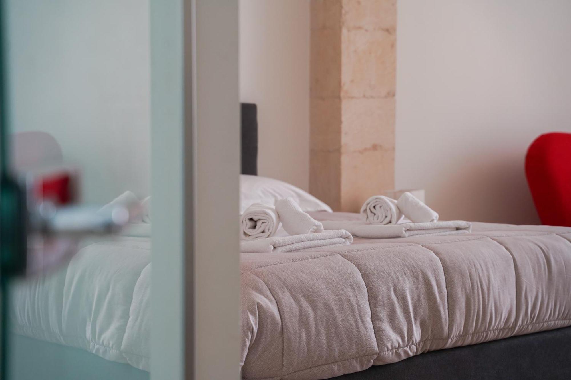 Suite Home D'Aragona Lecce Eksteriør billede