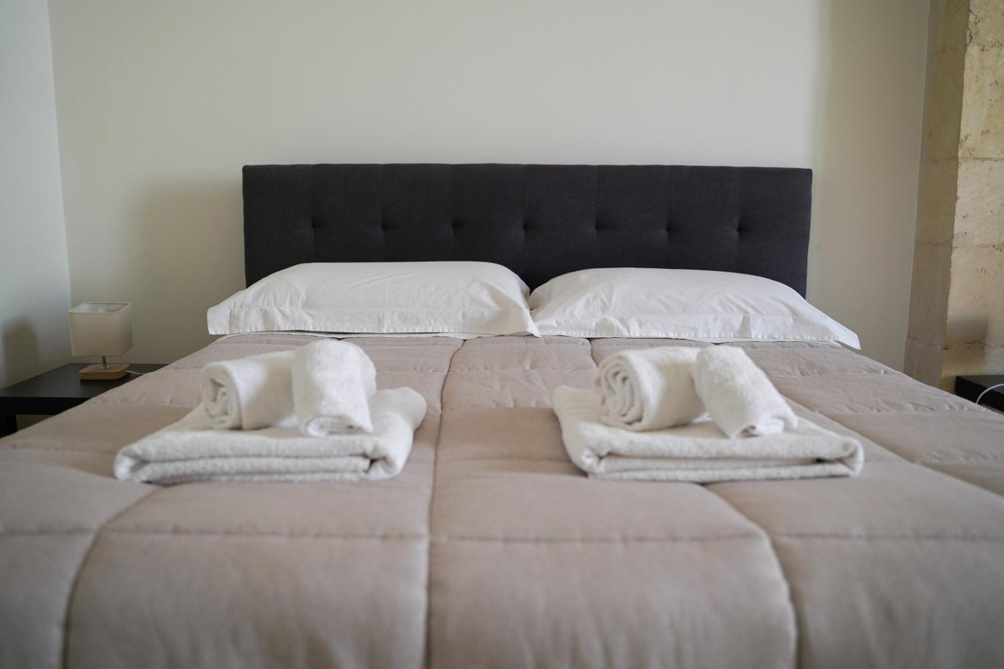 Suite Home D'Aragona Lecce Eksteriør billede