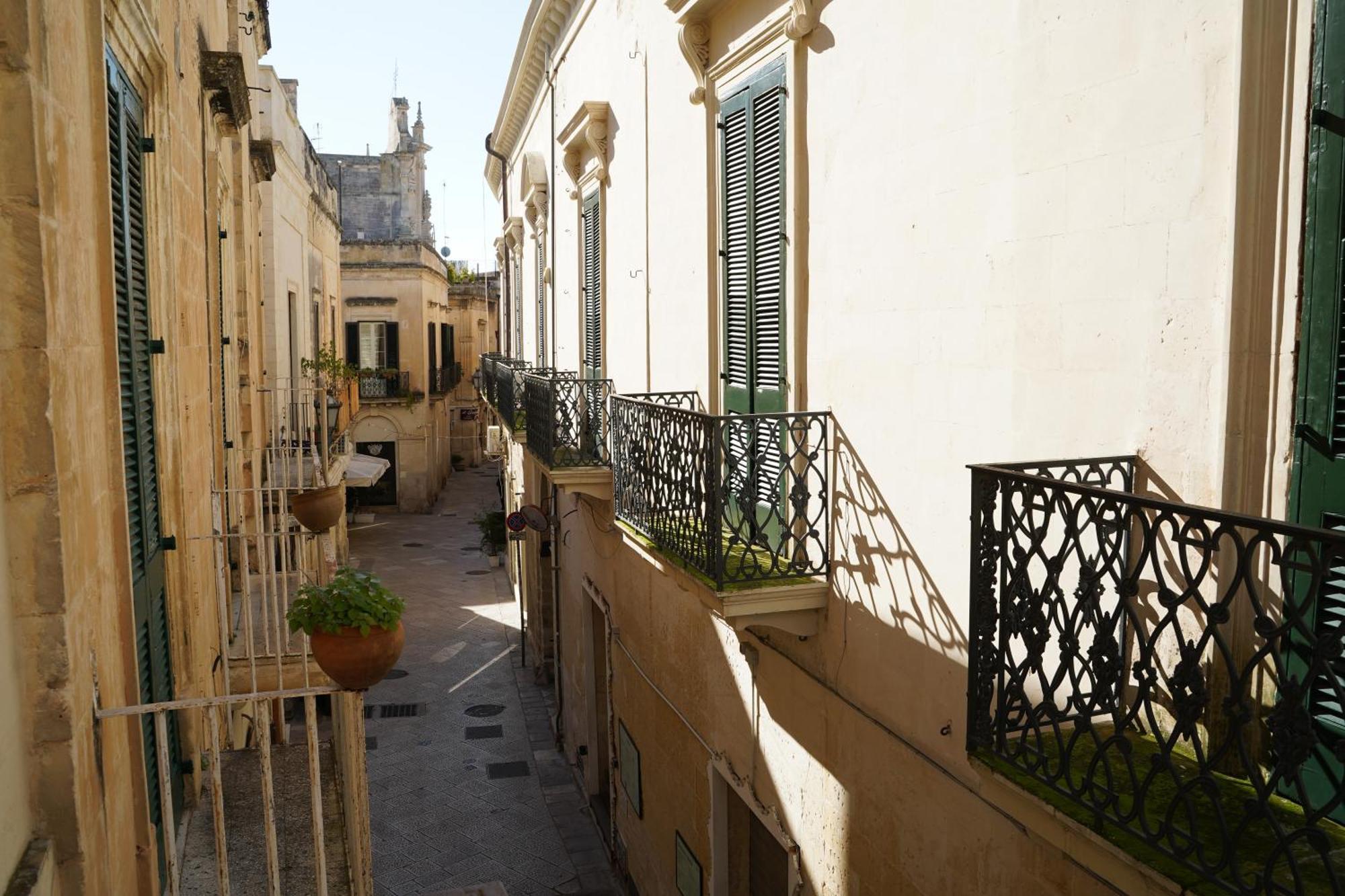 Suite Home D'Aragona Lecce Eksteriør billede